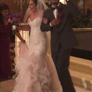 Mermaid ruffle wedding dress